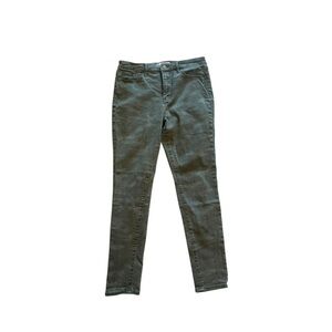 Sanctuary Social Standard Camo Skinny Jeans Size 8/29 (medium)